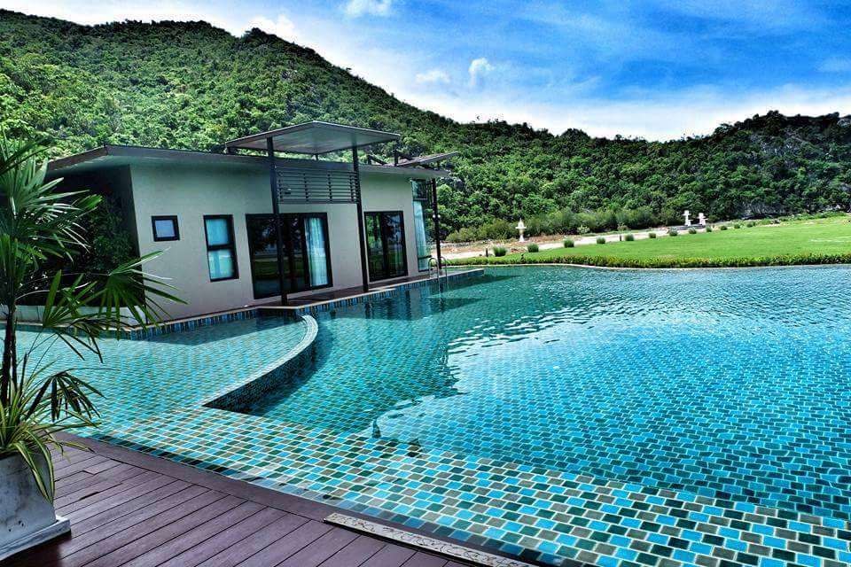 La Isla Pranburi Beach Resort Sam Roi Yot Ngoại thất bức ảnh